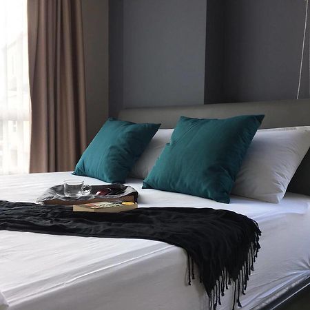 Modern Studio Room At Kathu Exterior photo